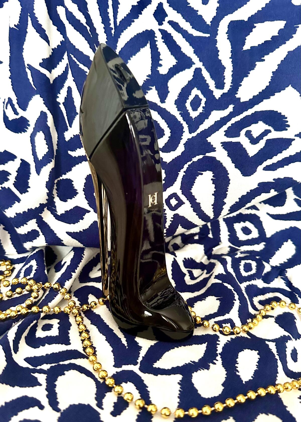 Perfume Carolina Herrera Good  - Home Fragrance White Jasmine reseña y precio